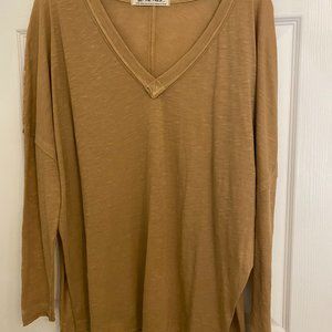 NWOT We The Free pullover top, Size XS, Oversized